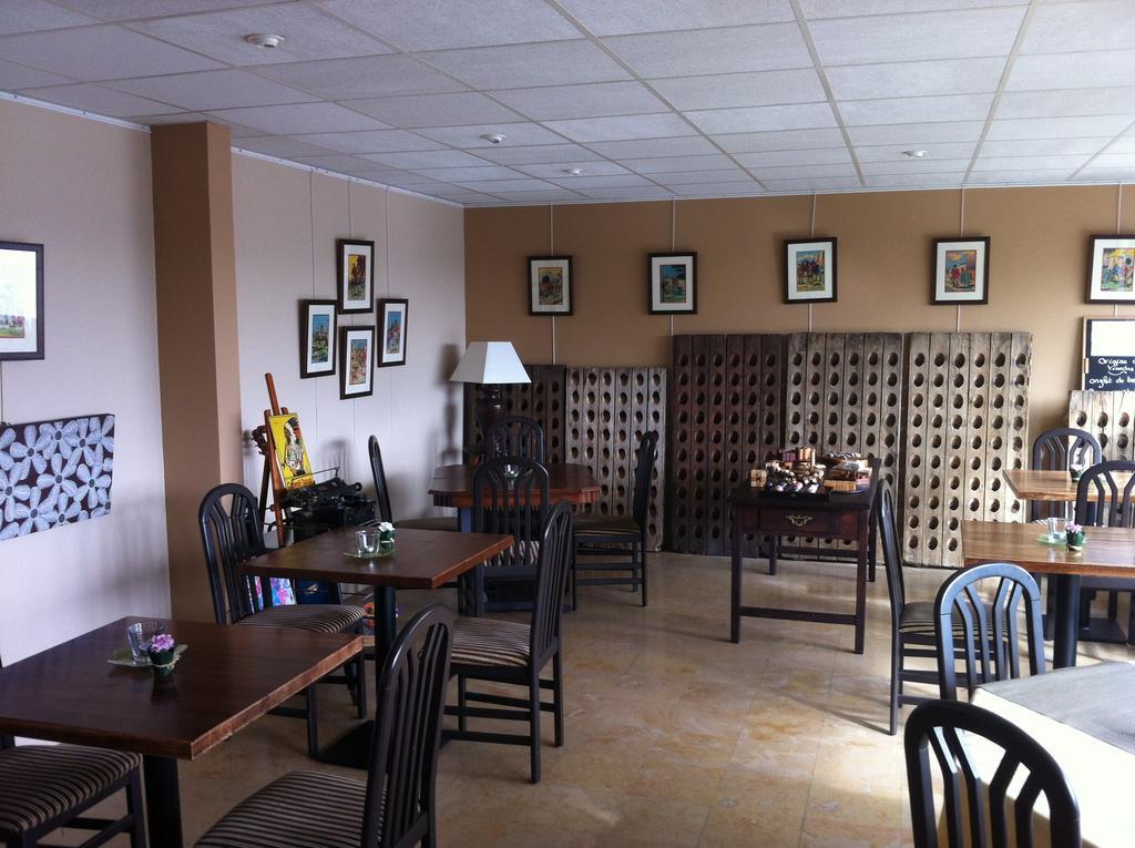 Hotel La Longue Vue Gennes-Val-de-Loire エクステリア 写真